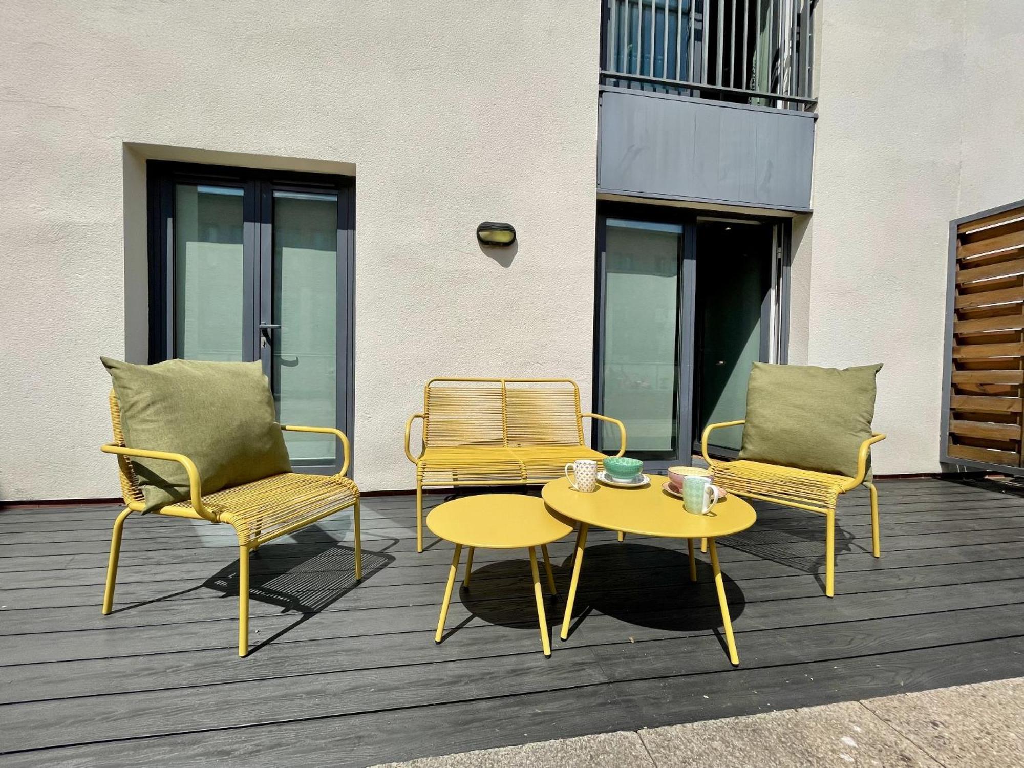 Stunning 2-Bed Town Centre Apartment - Hosted By Hutch Lifestyle Royal Royal Leamington Spa Exterior foto