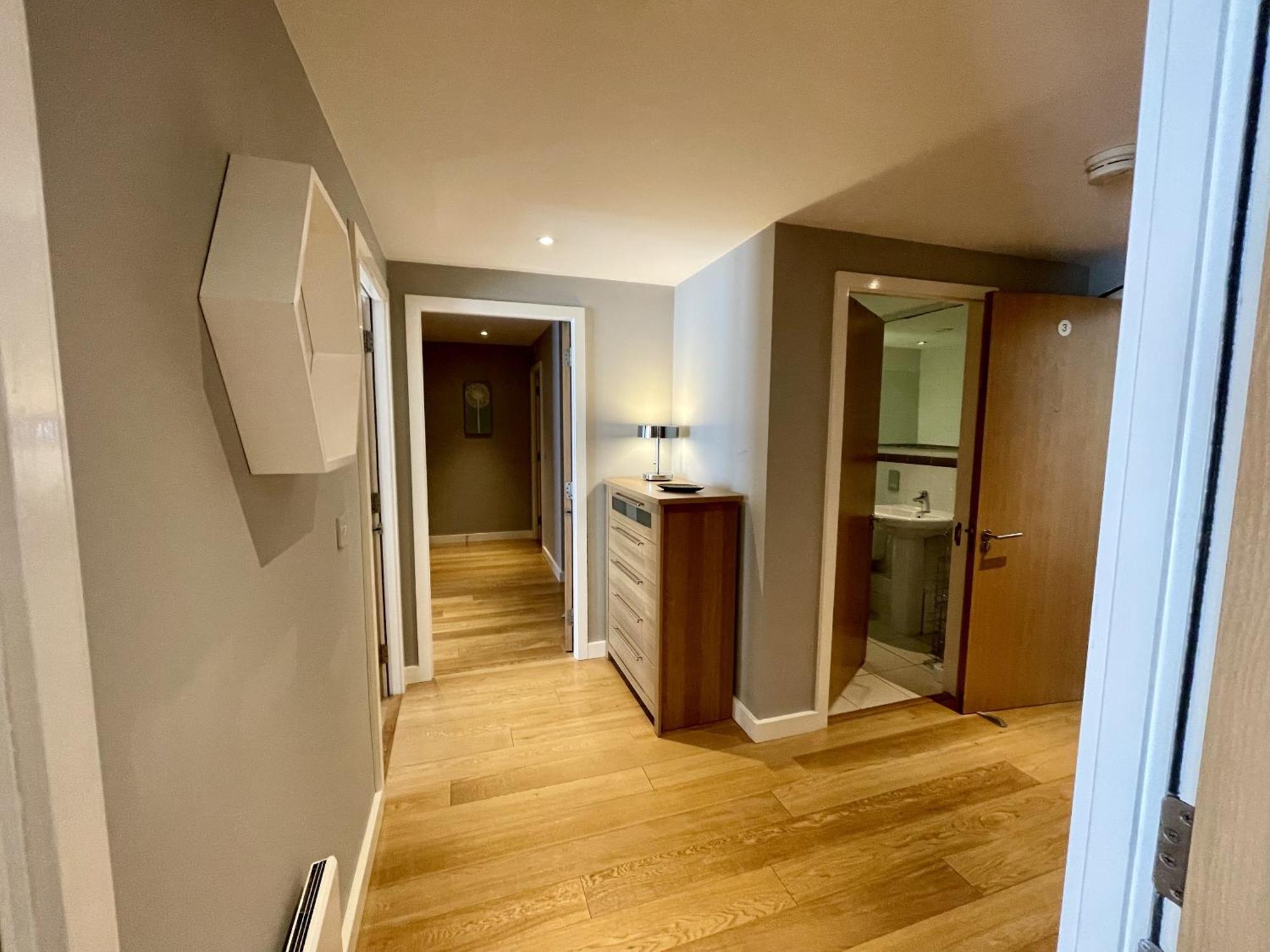 Stunning 2-Bed Town Centre Apartment - Hosted By Hutch Lifestyle Royal Royal Leamington Spa Exterior foto